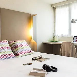 Campanile & Restaurant / Hotel Luik