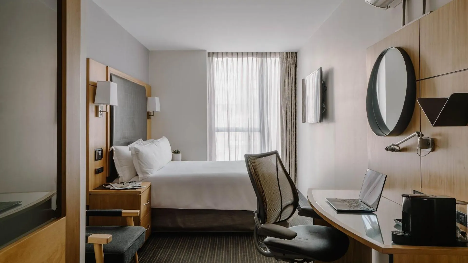 Club Quarters Hotel World Trade Center, New York 4*,
